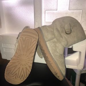 Classic Short Ugg Boots